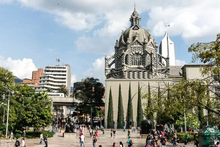 Medellín Downtown - Image 2