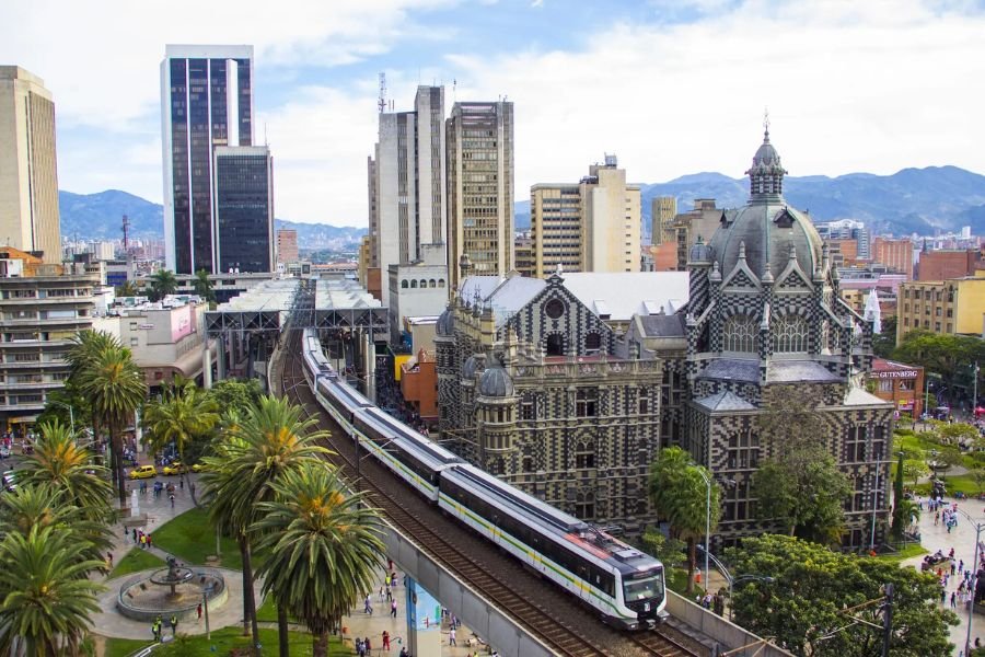Medellín Downtown - Image 4