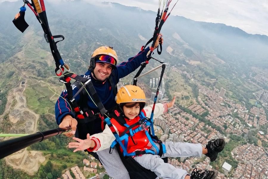Paragliding through the Mountains - Image 5