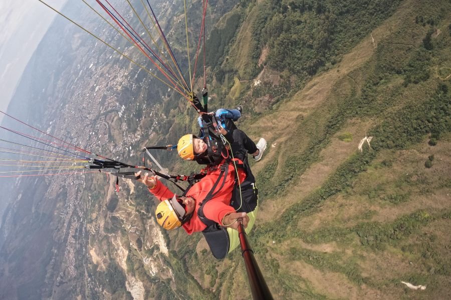 Paragliding through the Mountains - Image 3